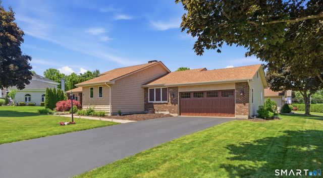 21 Marshalls Meadows, Wethersfield, CT 06109