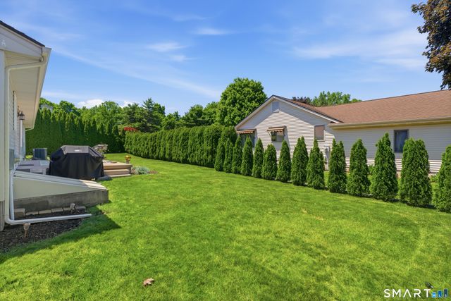 21 Marshalls Meadows, Wethersfield, CT 06109