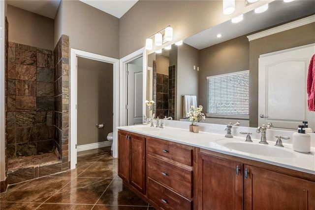 7160 Hazel Court, Springdale, AR 72762