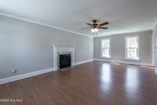 2403 Harness Court, Greenville, NC 27858