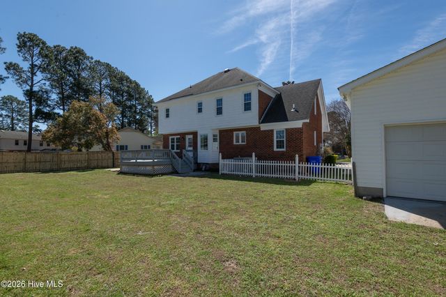 2403 Harness Court, Greenville, NC 27858