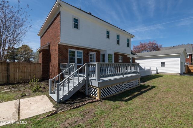 2403 Harness Court, Greenville, NC 27858