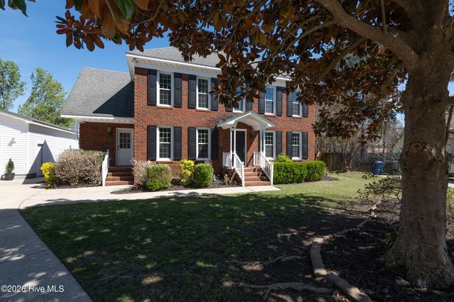 2403 Harness Court, Greenville, NC 27858