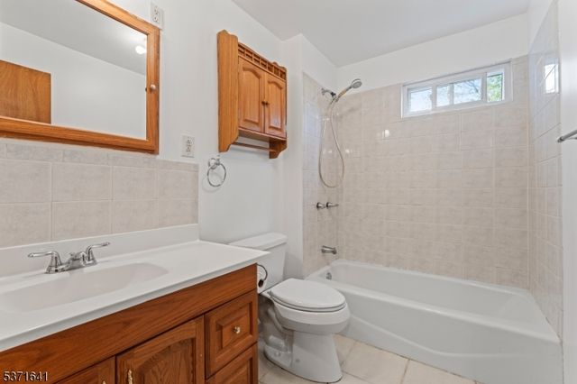 195 Newark Pompton Tpke, Wayne Twp., NJ 07470