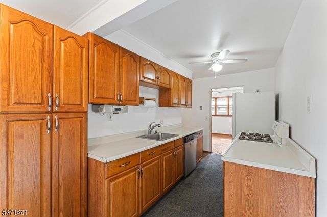 195 Newark Pompton Tpke, Wayne Twp., NJ 07470