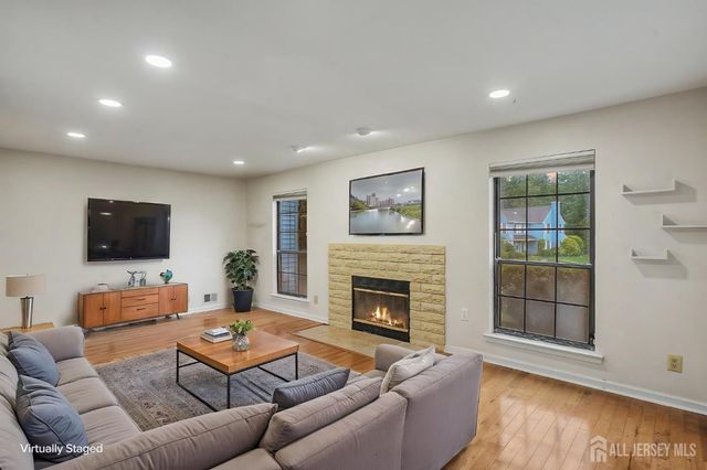 1901 Deerfield Drive, Edison, NJ 08820