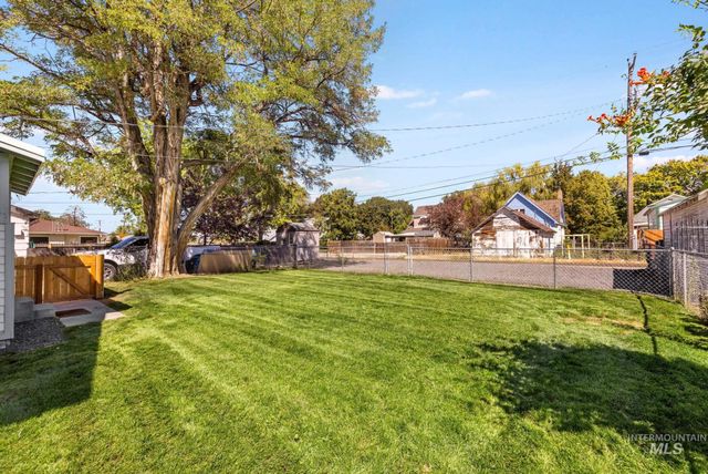 252 7th Ave N, Twin Falls, ID 83301