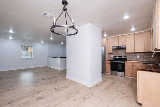 11005 King Arthurs Drive, Little Rock, AR 72209