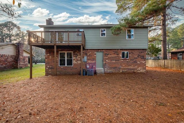 11005 King Arthurs Drive, Little Rock, AR 72209