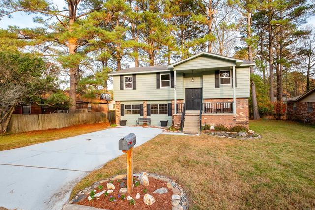 11005 King Arthurs Drive, Little Rock, AR 72209