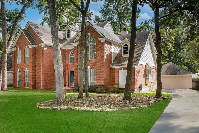 18 Spotted Deer, The Woodlands, TX 77381