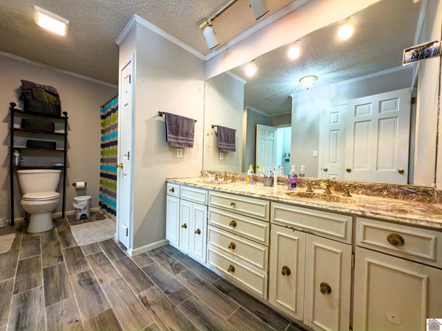 1717 N Friendship Road, Paducah, KY 42001