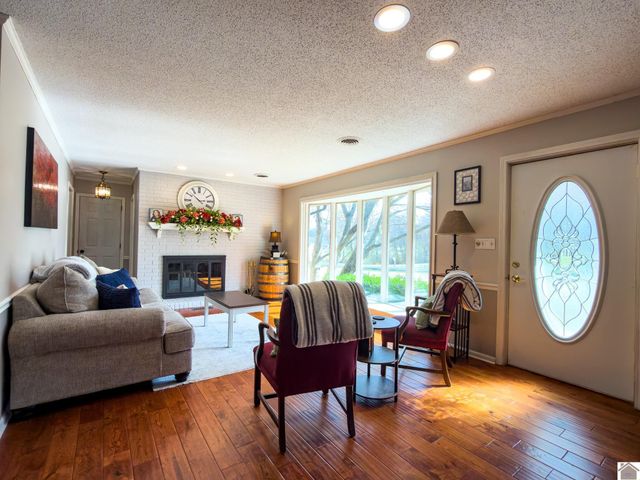 1717 N Friendship Road, Paducah, KY 42001