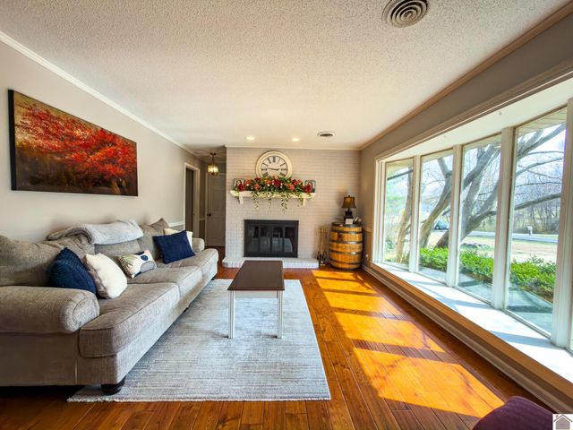 1717 N Friendship Road, Paducah, KY 42001