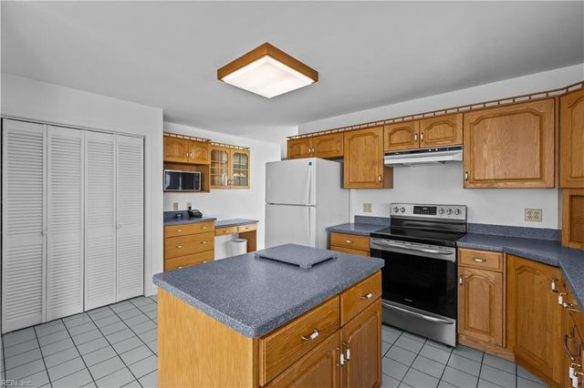 118 Rigby LN, Diggs, VA 23045