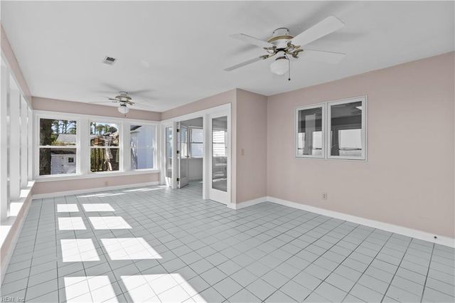 118 Rigby LN, Diggs, VA 23045