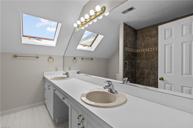 118 Rigby LN, Diggs, VA 23045