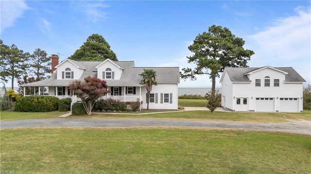 118 Rigby LN, Diggs, VA 23045