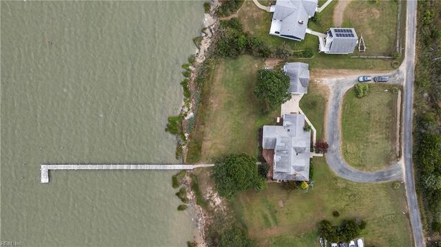 118 Rigby LN, Diggs, VA 23045