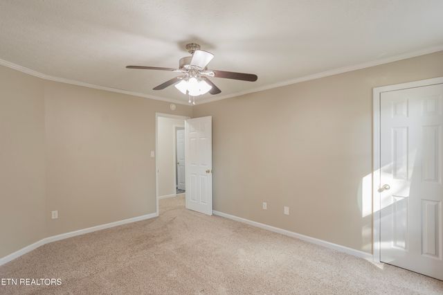 734 Bowman Bend Rd, Harriman, TN 37748