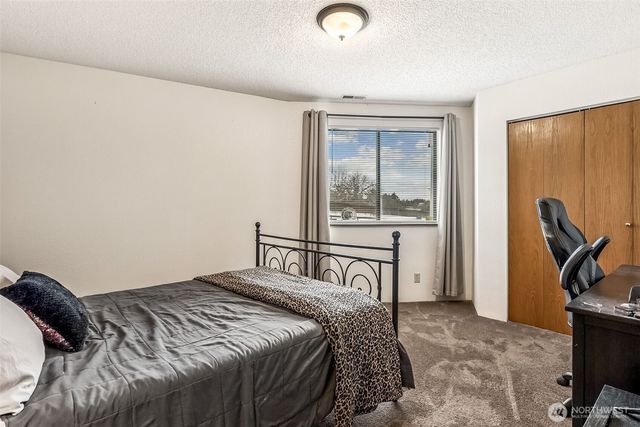 674 Mt Olympus Avenue SE, Ocean Shores, WA 98569