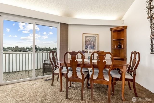 674 Mt Olympus Avenue SE, Ocean Shores, WA 98569