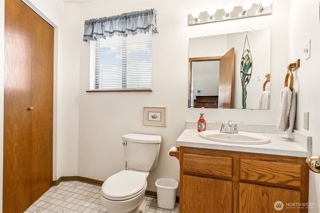 674 Mt Olympus Avenue SE, Ocean Shores, WA 98569