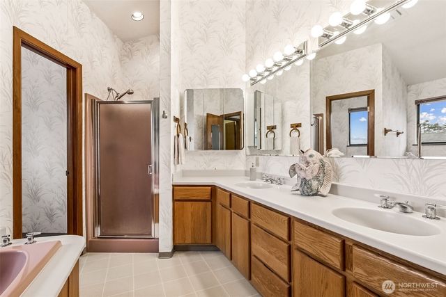 674 Mt Olympus Avenue SE, Ocean Shores, WA 98569