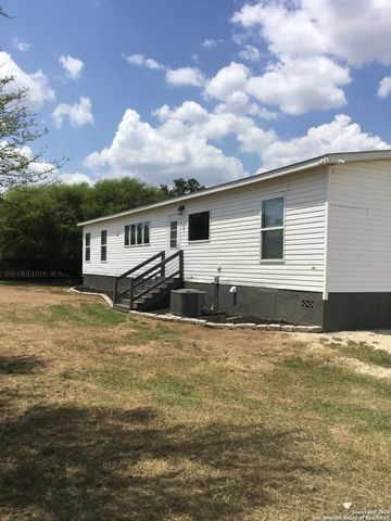 680 SE Front AVE, Sabinal, TX 78881