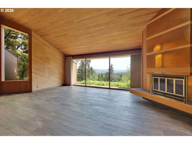 85368 RIDGETOP Dr, Eugene, OR 97405