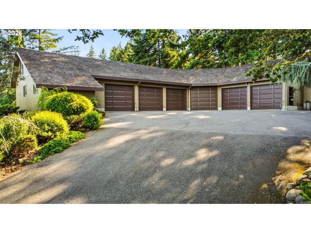85368 RIDGETOP Dr, Eugene, OR 97405