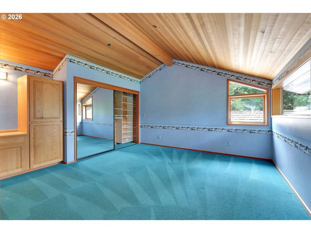 85368 RIDGETOP Dr, Eugene, OR 97405