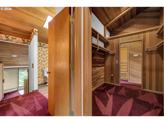 85368 RIDGETOP Dr, Eugene, OR 97405