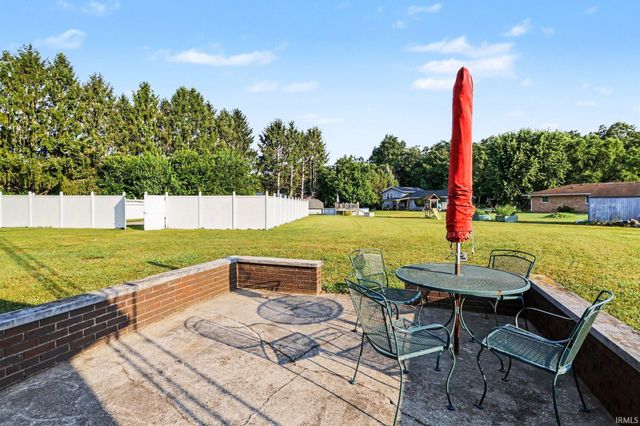 57161 Clona Court, South Bend, IN 46619