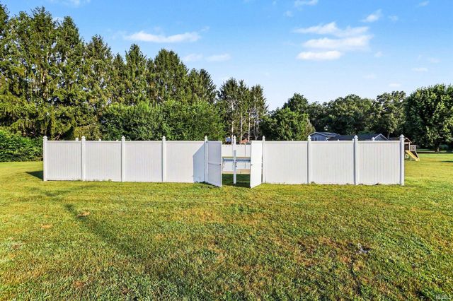 57161 Clona Court, South Bend, IN 46619