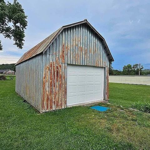 610 Majors Blvd, Lynchburg, TN 37352