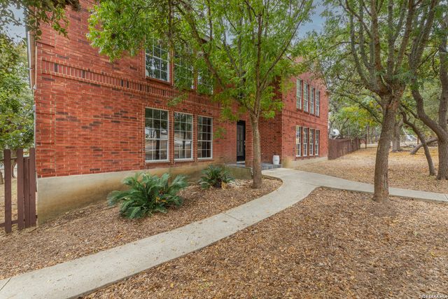 800 Hop Tree, San Antonio, TX 78260