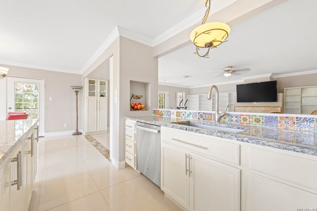 800 Hop Tree, San Antonio, TX 78260