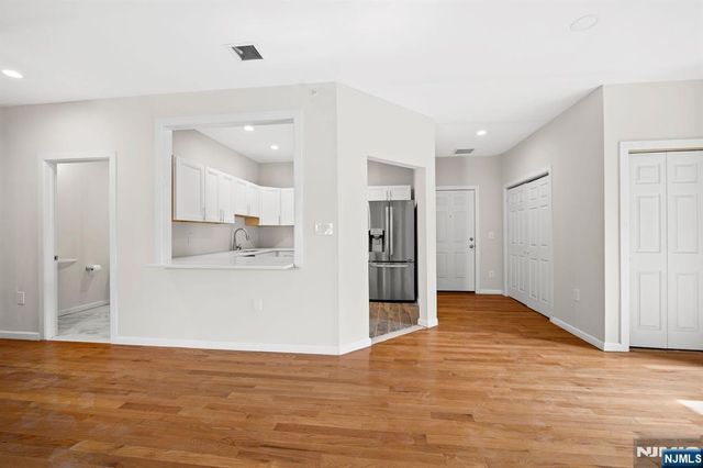 176 Union Avenue 7, Rutherford, NJ 07070