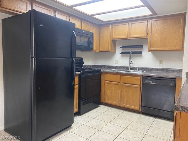 900 Boulder Springs Drive 101, Las Vegas, NV 89128