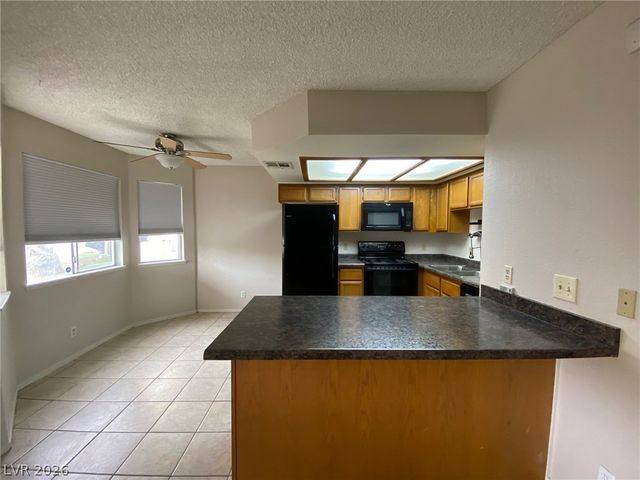 900 Boulder Springs Drive 101, Las Vegas, NV 89128