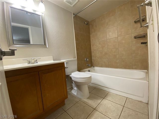 900 Boulder Springs Drive 101, Las Vegas, NV 89128