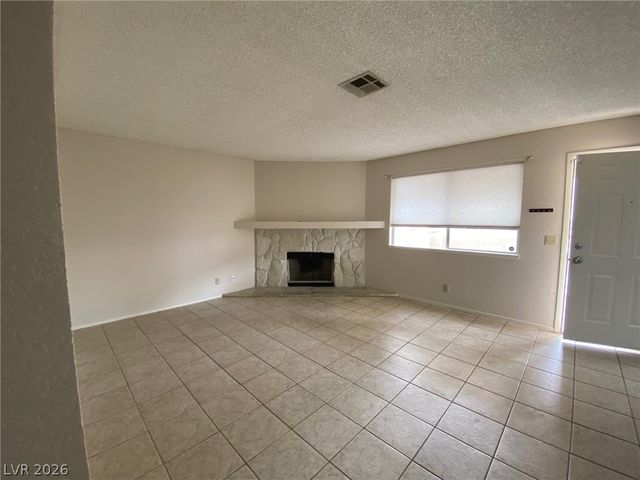 900 Boulder Springs Drive 101, Las Vegas, NV 89128