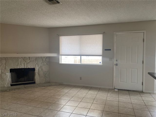 900 Boulder Springs Drive 101, Las Vegas, NV 89128