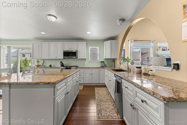 25803 Brookview Boulevard, Brownstown Charter Township, MI 48134