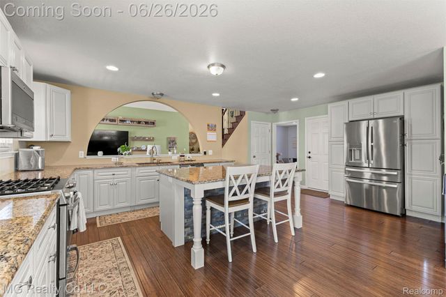 25803 Brookview Boulevard, Brownstown Charter Township, MI 48134