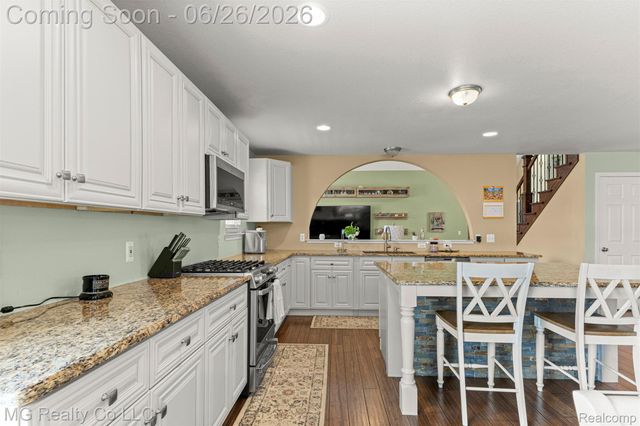 25803 Brookview Boulevard, Brownstown Charter Township, MI 48134