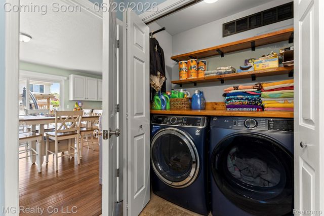 25803 Brookview Boulevard, Brownstown Charter Township, MI 48134