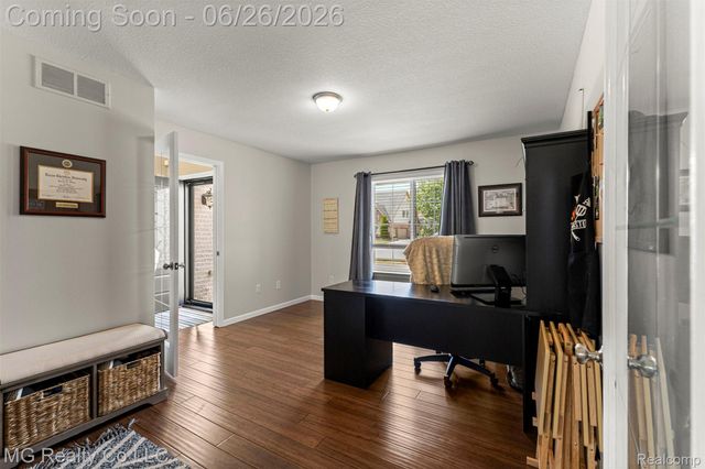25803 Brookview Boulevard, Brownstown Charter Township, MI 48134