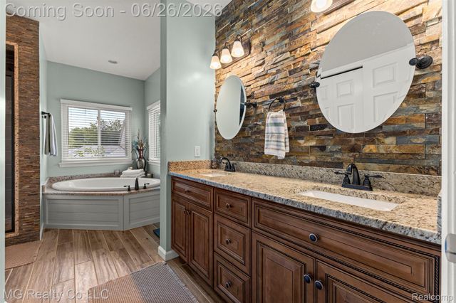 25803 Brookview Boulevard, Brownstown Charter Township, MI 48134